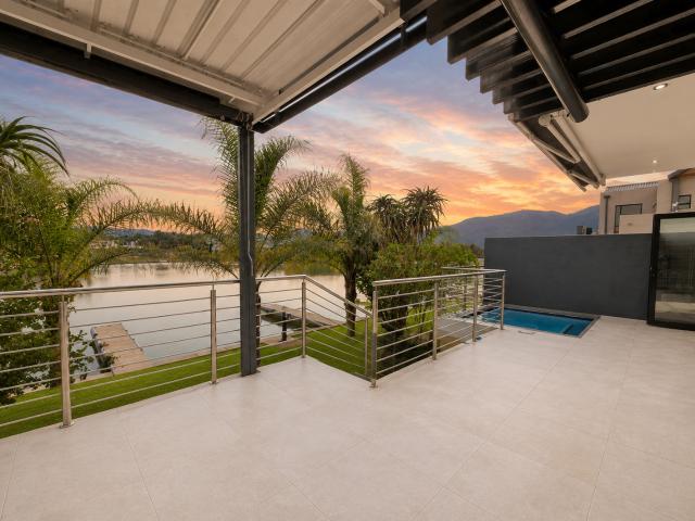 Modern 3 Bedroom Waterfront Luxury Living in a Prestigious Estate