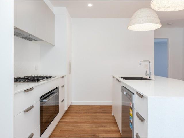 Modern 3 bedroom 2 bathroom Home
