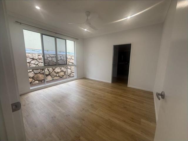 Modern 3 Bedroom, 2 Bathroom Home with Water Views + Office