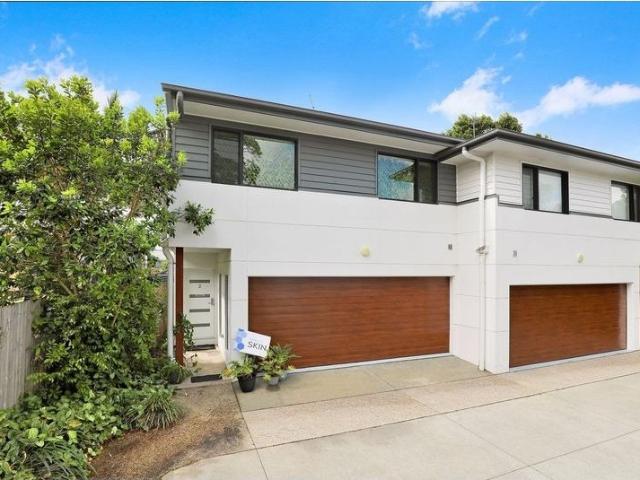 Modern 3 bedroom, 2 bathroom townhouse in central Buderim location rent increasing to $835 on 19/03/2027