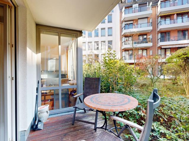 Modern 3 room apartment with terrace, 50m from Weser River Mitte, Bremen Amsterdam Apartments for Rent