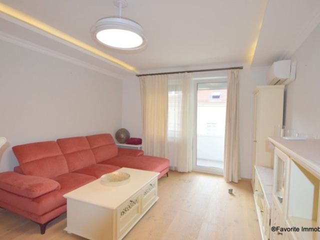 Modern 3 Room Apartment, Furnished, with Loggia and Parking Space, on the 5th Floor, 75m² in 1050 Vienna! Moderne 3 Zimmer Wohnung, möbliert, mit Loggia und Garagenstellplatz, im 5. Stock, 75m² in 1050 Wien!