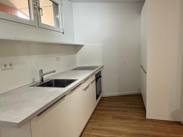 Modern 3 Room Apartment in Cologne, Koln Amsterdam Apartments for Rent