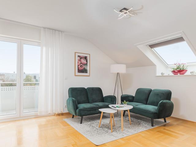 Modern 3 Room Apartment in Göppingen – Newly Renovated & Fully Furnished