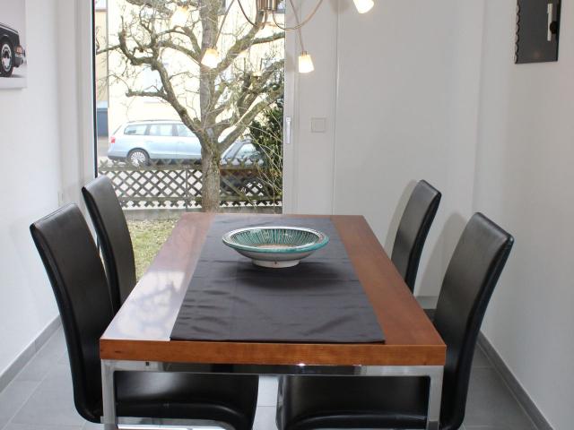 Modern 3 room ground floor apartment with parking space in S Vaihingen, Stuttgart Amsterdam Apartments for Rent