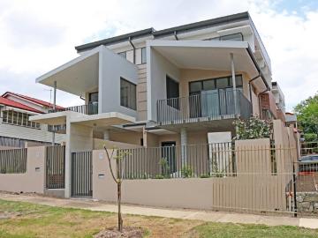 Modern 3 Storey Townhouse with Ducted Aircons