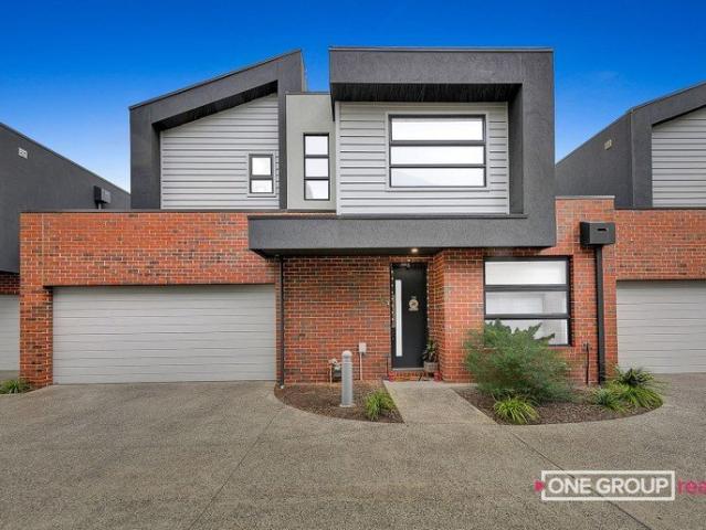 Modern 3Bedroom Home with Solar & Comfort Throughout