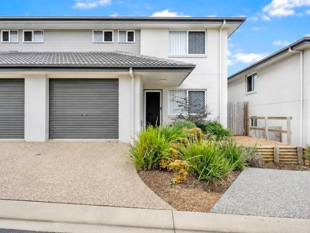 Modern 3BR Townhouse in Growing Griffin!