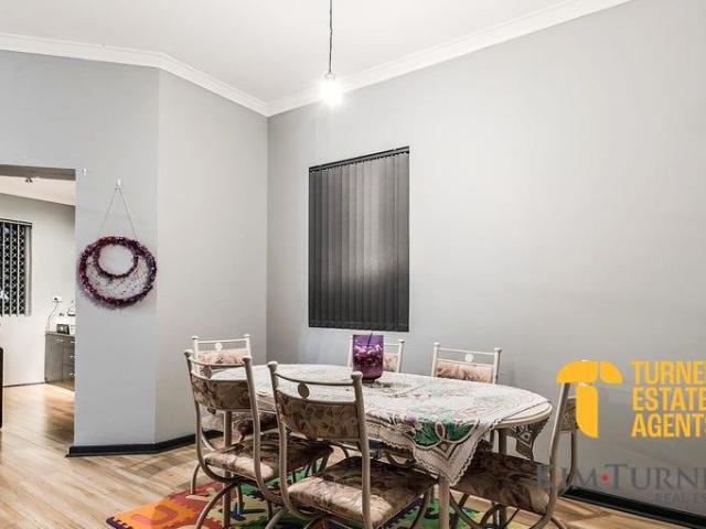 Modern 3x1 Home in Prime Shoalwater Location
