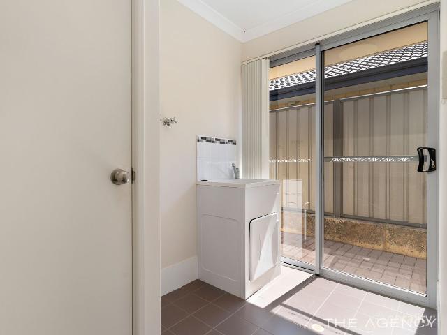 Modern 3x2 Home Close to Stockland Baldivis – Ready to Enjoy