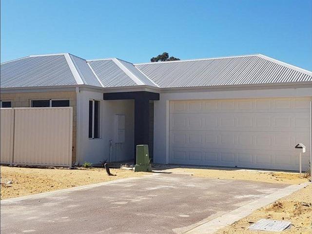 Modern 3x2 Home in a Convenient Seville Grove Location