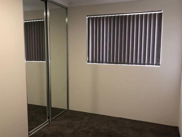 Modern 3x2 Top Floor Unit in Central Mandurah