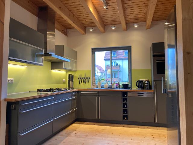 Modern 120 sqm house with study, terrace & parking in Greifswald Ladebow