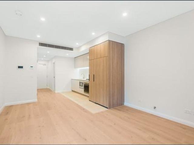 Modern 1 Bed Apartment at Ground Floor