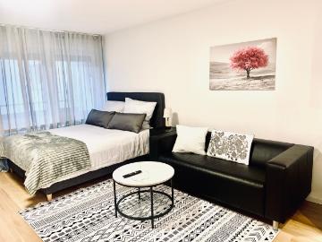 Modern 1 Bedroom Apartment with Balcony – Newly Renovated & Fully Furnished