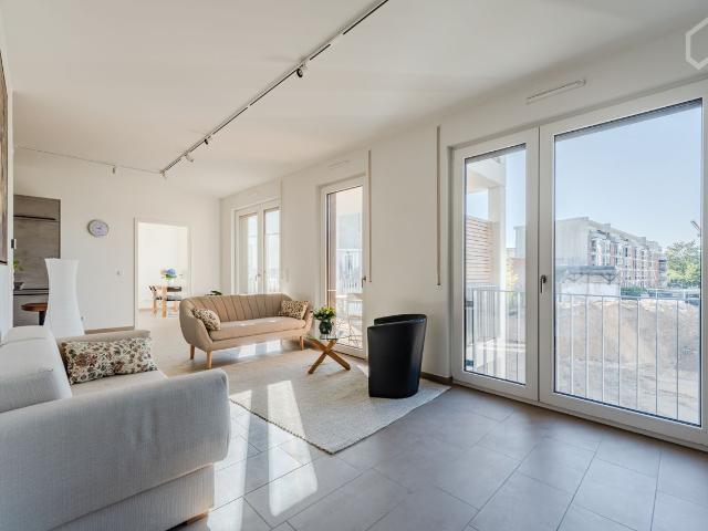 Modern 1 Bedroom Apartment with Terrace near Köpenick S Bahn, Berlin Amsterdam Apartments for Rent