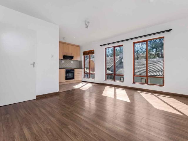 Modern 1 Bedroom Apartment For Rent in Sought After Paulshof