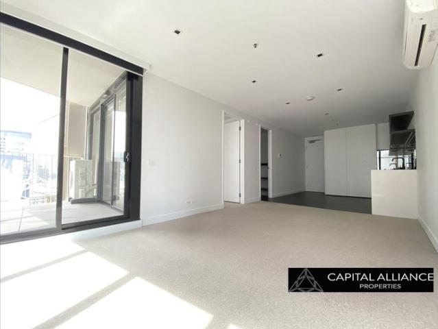 Modern 1 Bedroom Apartment Great Location