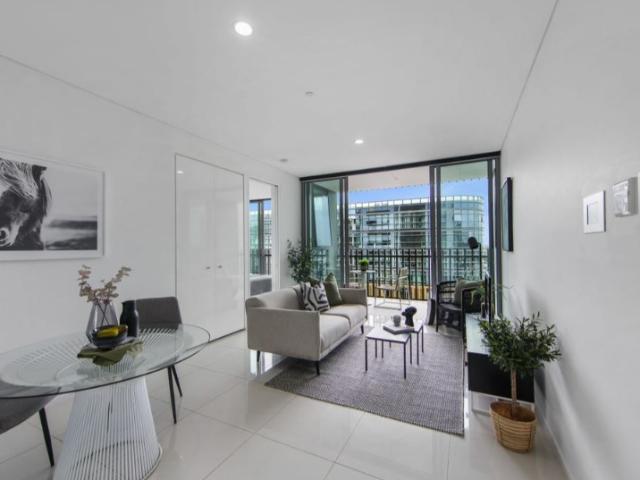Modern 1 Bedroom Apartment in the Heart of Chippendale
