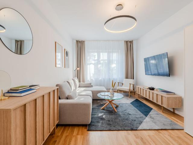 Modern 1 bedroom apartment in the heart of Neukölln, Berlin Amsterdam Apartments for Rent