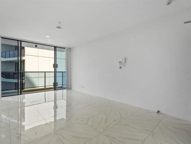Modern 1 bedroom Apartment In Biggera Water