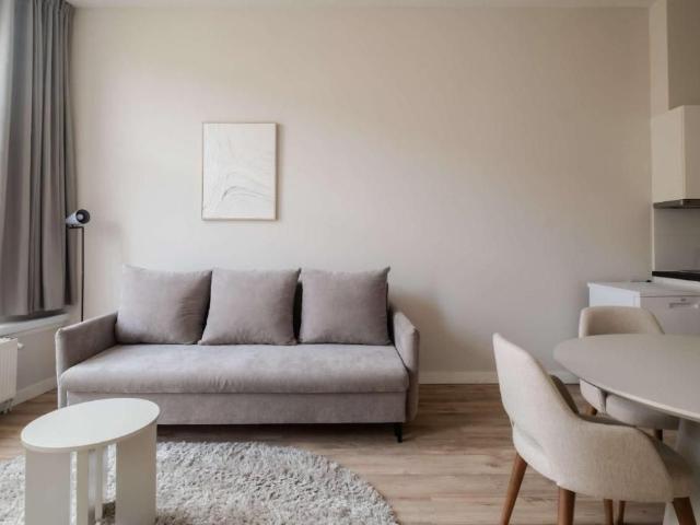 Modern 1 Bedroom Apartment in Central Rotterdam with 2 Bathrooms