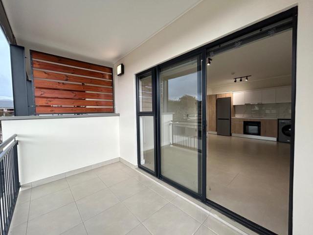 Modern 1 Bedroom Apartment in De Aan Zicht Estate, Richwood