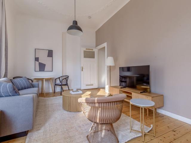 Modern 1 Bedroom Apartment in Friedrichshain, Berlin Amsterdam Apartments for Rent