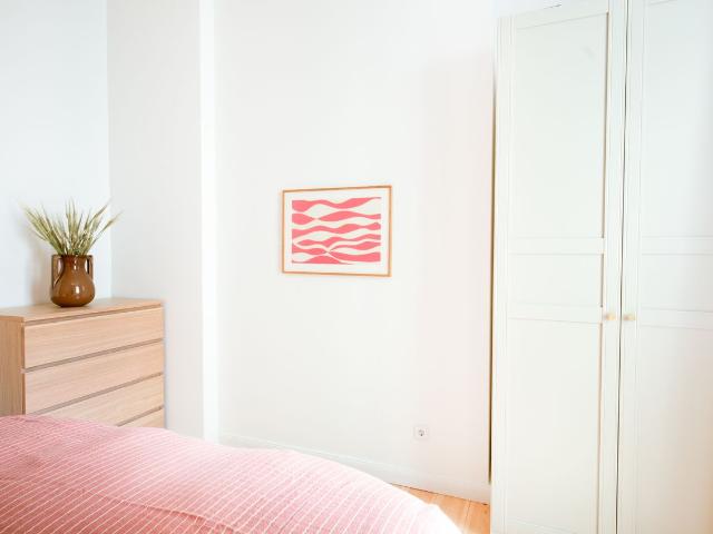 Modern 1 Bedroom Apartment in Moabit, Berlin Amsterdam Apartments for Rent