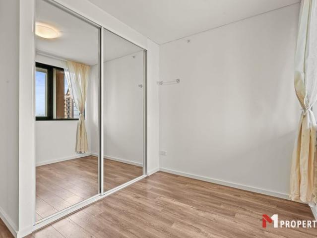Modern 1 Bedroom Apartment in Prime Burwood Location