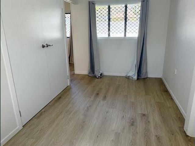 Modern 1 Bedroom Apartment in Prime Location
