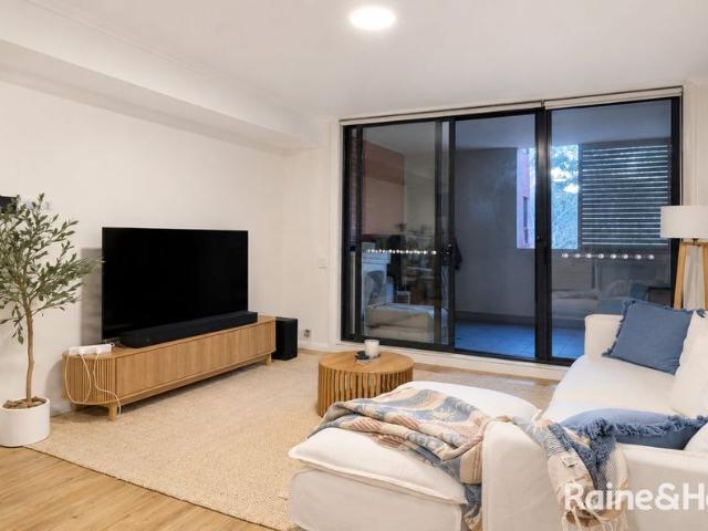 MODERN 1 BEDROOM APARTMENT + OVERSIZED STUDY | RESORT STYLE AMENITIES