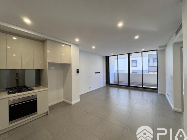 Modern 1 Bedroom Apartment | Resort Style Facilities in Prime Rosebery Location
