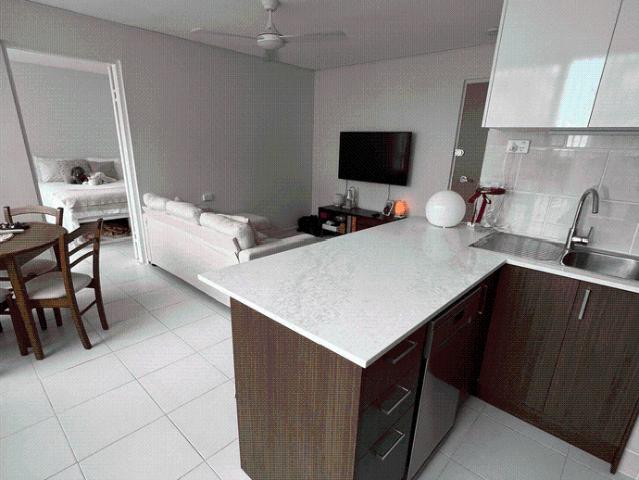 Modern 1 bedroom Fully furnish unit