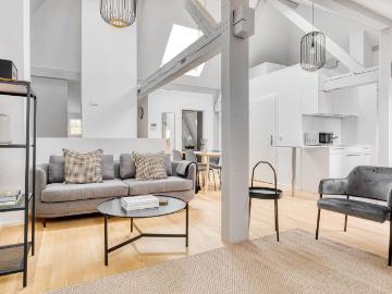 Modern 1 Bedroom Furnished Apartment in Basel Vorstaedte, Basel Amsterdam Apartments for Rent