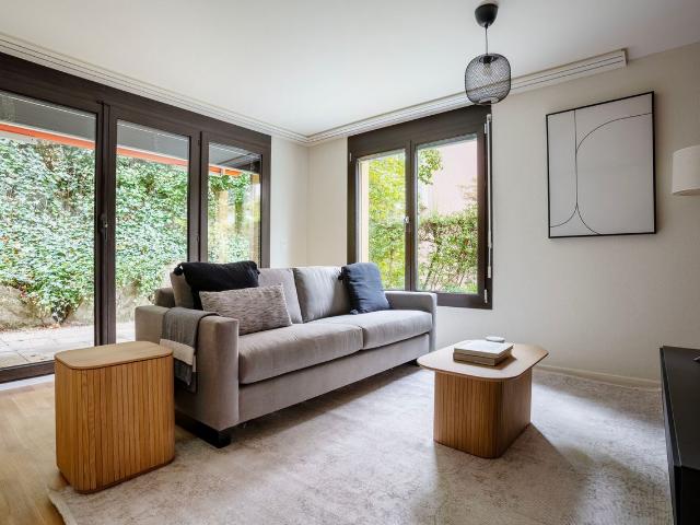 Modern 1 Bedroom Furnished Apartment in Hirslanden, Zurich Amsterdam Apartments for Rent
