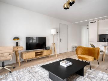 Modern 1 Bedroom Furnished Apartment in Sihlfeld, Zurich Amsterdam Apartments for Rent