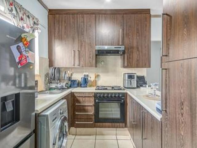 modern 1 bedroom first floor apartme.