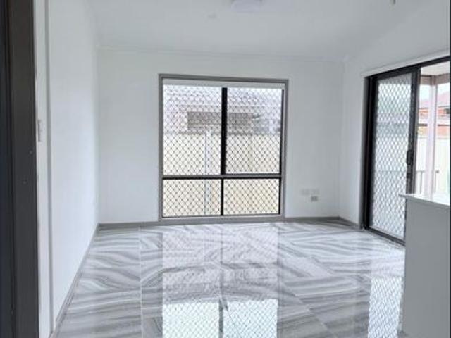 Modern 1 Bedroom Flat in a Convenient Location