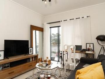 modern 1 bedroom investment apartmen.