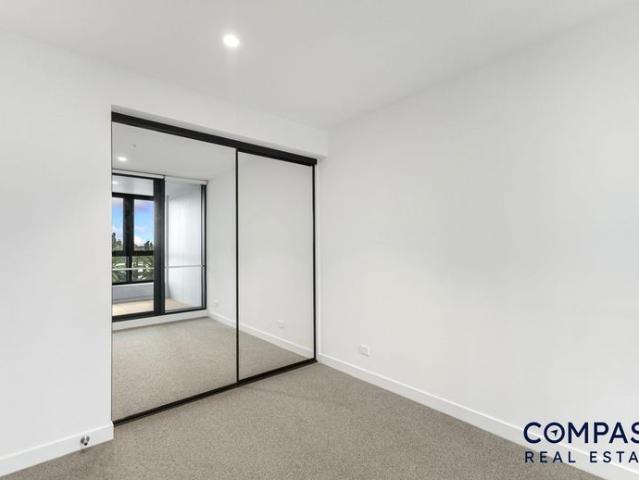Modern 1 Bedroom Living