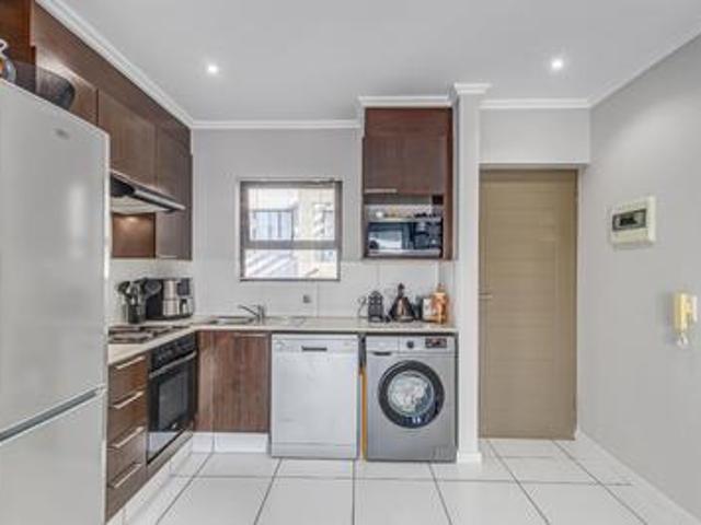 modern 1 bedroom loft in cedar lofts.