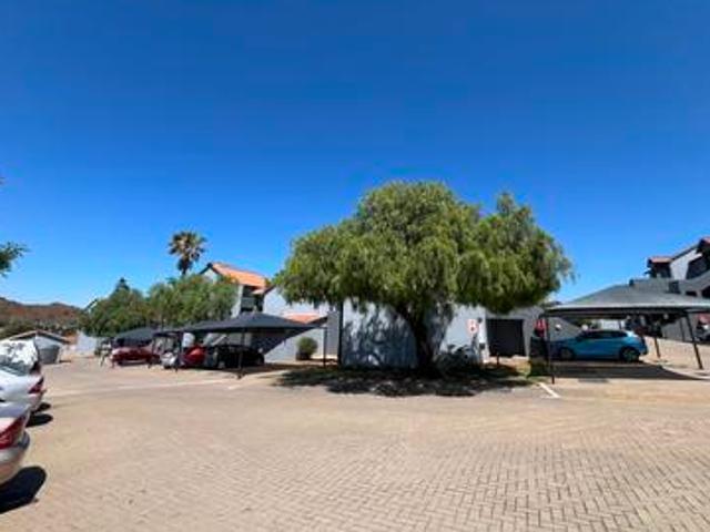 modern 1 bedroom townhouse in waterf.