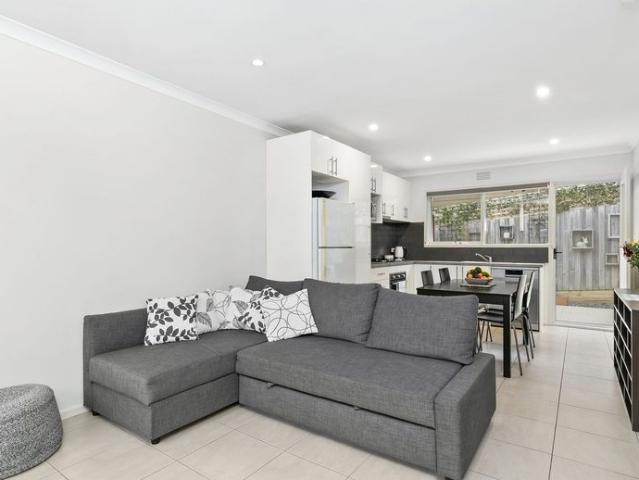 Modern 1 bedroom Unit