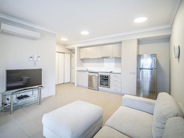 Modern 1 Bedroom Unit in Rivervale