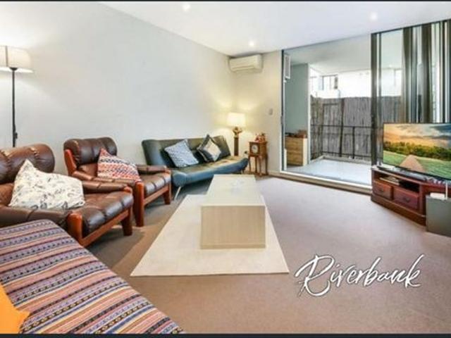 Modern 1 Bedroom Unit in the Heart of Rosehill Utilities are included in the rent water & electricity