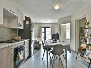 modern 2 bedroom 1 bath first floor.