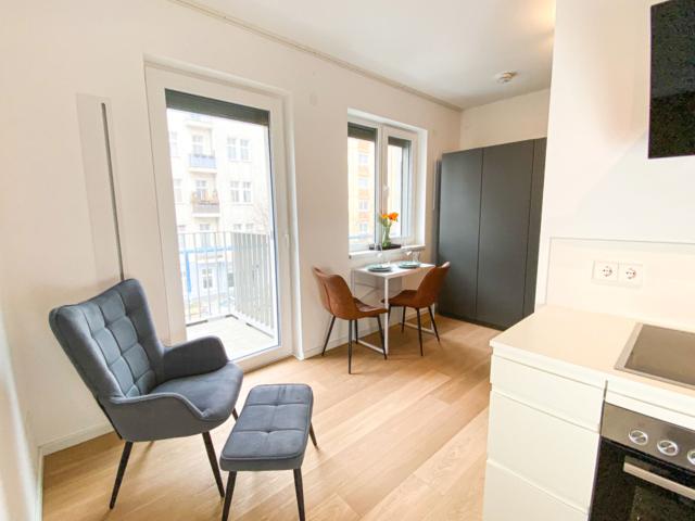 Modern 1 Room Apartment with Balcony in Berlin Friedrichshain New Build 2023