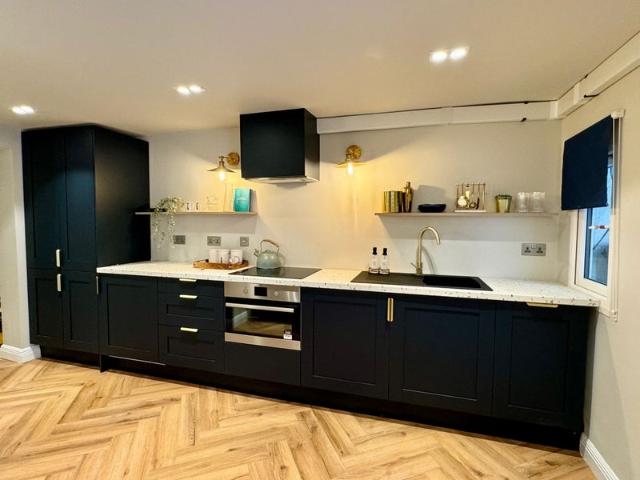 Modern 1B 1.5B Garden Flat in Camden