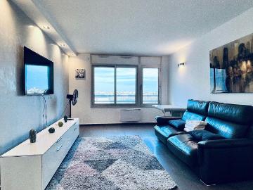 Modern 1BR Apartment for 4 with Elevator near Montparnasse, Paris Amsterdam Apartments for Rent